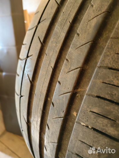 Dunlop EconoDrive 255/55 R19