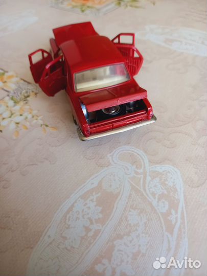 Масштабная модель СССР 1:43 Волга газ 24