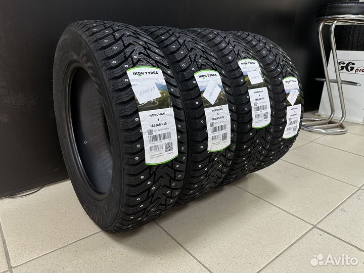 Ikon Tyres Nordman 8 215/70 R15