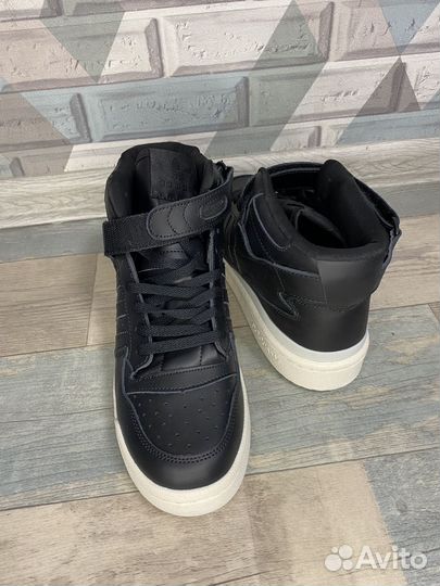 Кроссовки мужские новые