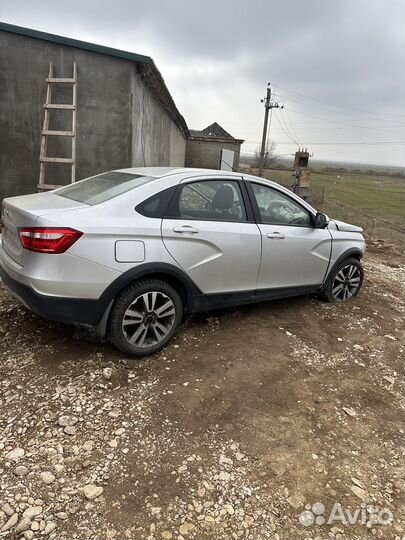 LADA Vesta 1.6 CVT, 2021, битый, 80 000 км