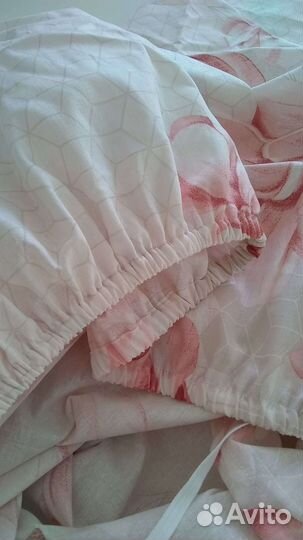 Простынь на резинке новая 160х200х25