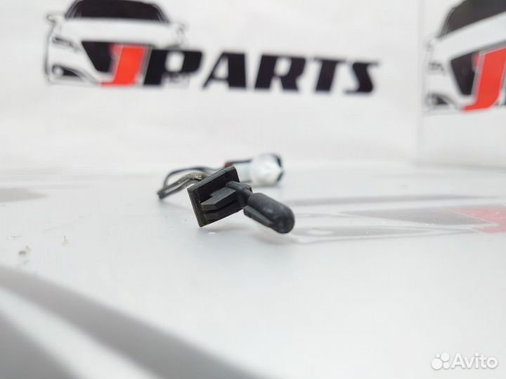 Датчик температуры Mitsubishi Lancer X (2007—2010)