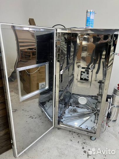 Коптильня горячего и холодного копчения 100л,200л