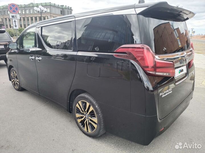 Toyota Alphard 3.5 AT, 2018, 240 000 км