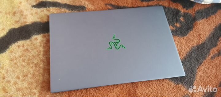 Ноутбук dexp Atlas