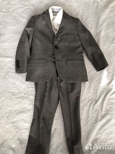 Костюм тройка на мальчика