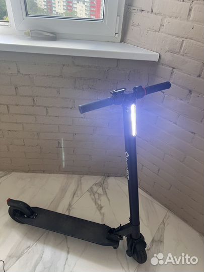 Электросамокат iconbit