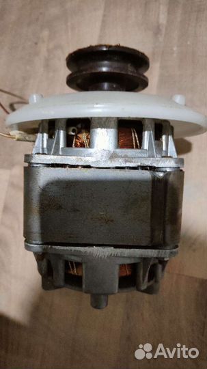 Двигататель стиральной машины