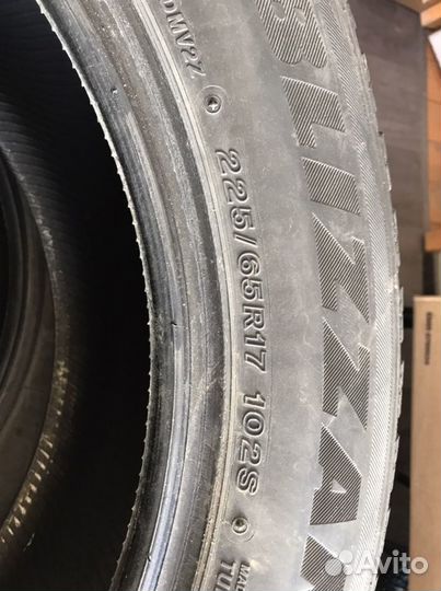 Bridgestone Blizzak DM-V2 225/65 R17 102S
