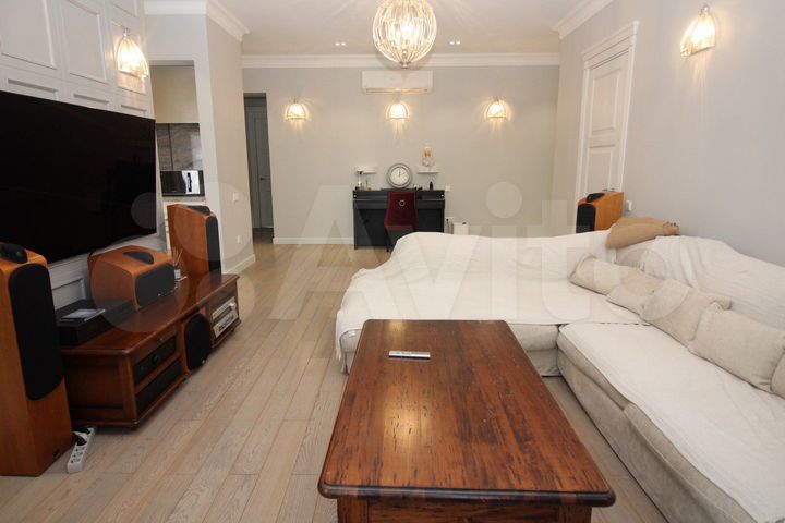 3-к. квартира, 110 м², 3/6 эт.