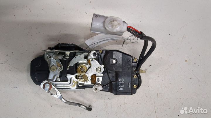 Замок багажника Toyota RAV 4