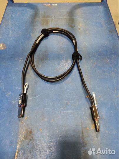 EMC 038-003-787 2m Mini SAS SFF-8088 Male to Male