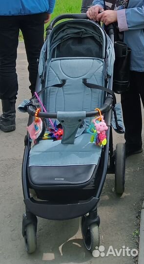 Прогулочная коляска
