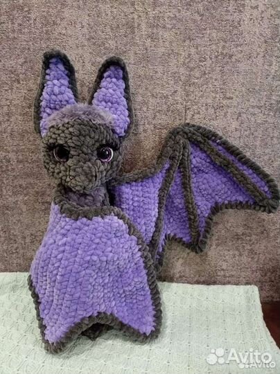 Летучая мышь игрушка