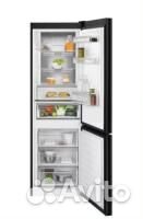 Холодильник встраиваемый Electrolux LNT 7ME32 M1