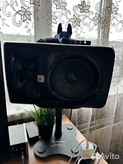 Студийные мониторы jbl 305p mkii