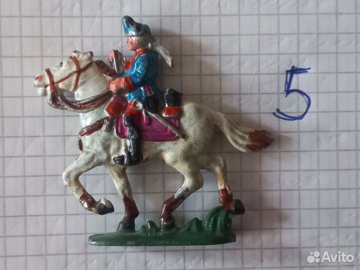 Оловянный солдатик, старинный