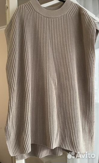 Жилет вязаный