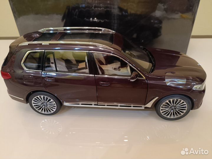 BMW X7 I (G07) 2019 Бургунд 1:18