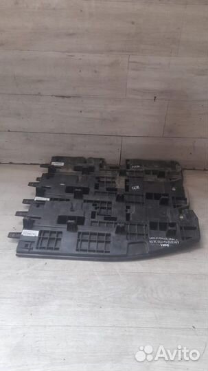 Каркас порога левый задний левый Mercedes Benz Gle