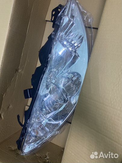 Фары на peugeot 308, 408 новые