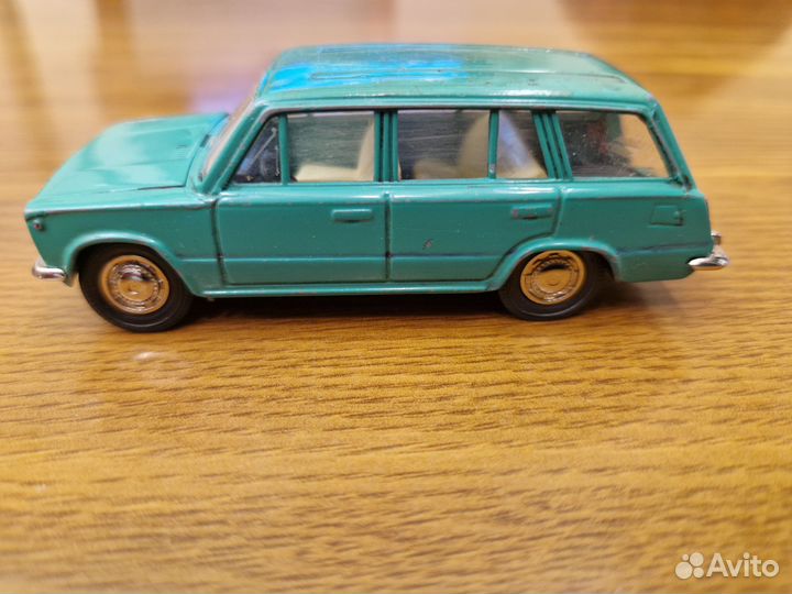 Модели автомобилей 1:43 СССР,номерные одним лотом