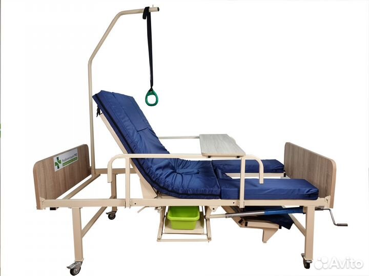 Медицинская кровать с функцией подъёма спины и ног