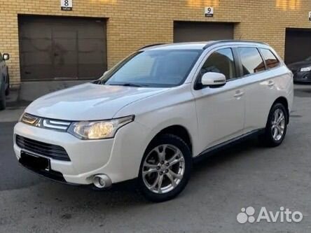 В разборе Mitsubishi Outlander 3 2014