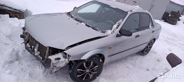 В разбор Mazda 323f BJ 98-03 Familia protege