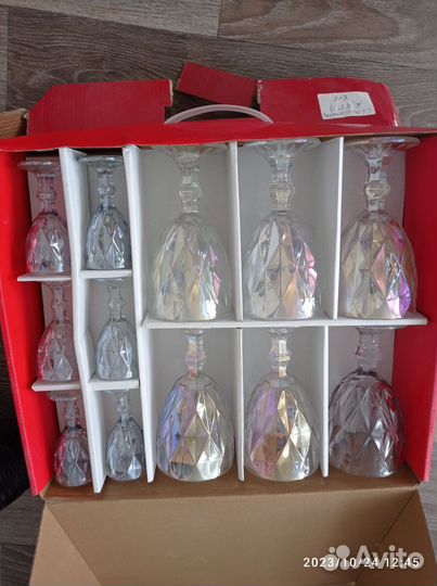 Набор бокалов