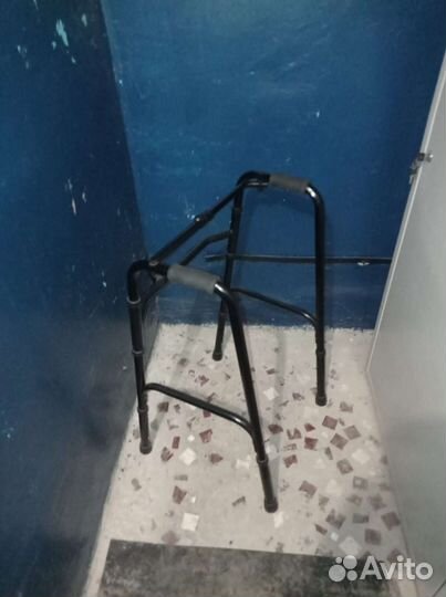 Ходунки для инвалидов