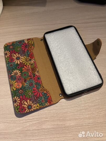 Чехол на iPhone 11