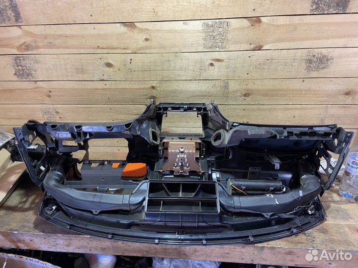 Торпедо Renault Laguna