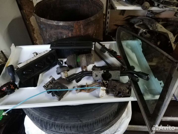 Запчасти на audi 80