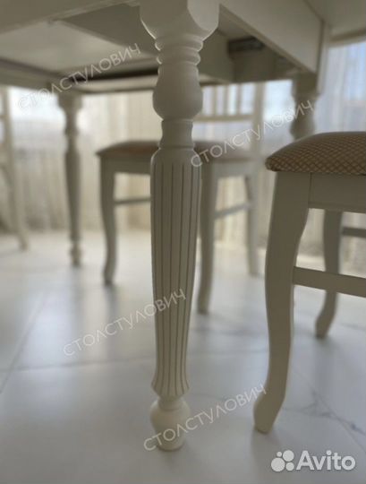 Стол стулья новые