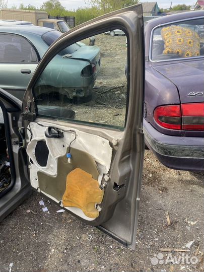 Дверь передняя правая в сборе Ford focus 1 zx4