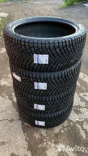 Michelin X-Ice North 4 SUV 265/40 R22 106T