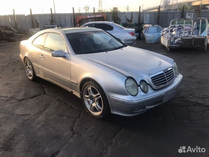 Обшивка багажника задняя Mercedes-benz Clk-class C208.365