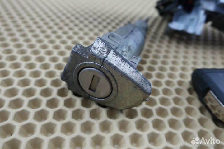 Замок зажигания полный комплект VAG