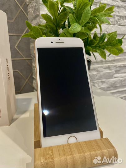 iPhone 8, 64 ГБ
