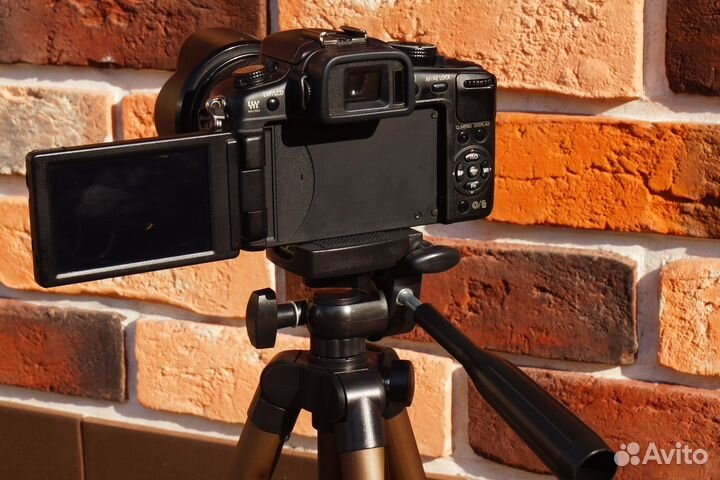 Panasonic G2 с коробкой + штатив