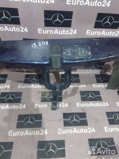 Рамка радиатора A2086200372 Mercedes-Benz CLK-Clas