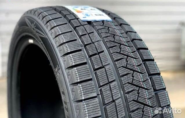 Triangle Trin PL02 255/45 R19 104V