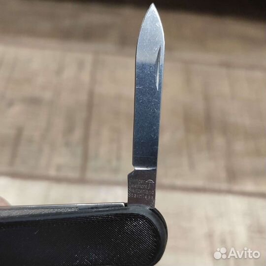 Швейцарский нож Wenger Esquire 65mm