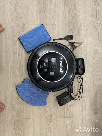 Робот пылесос Panda x950