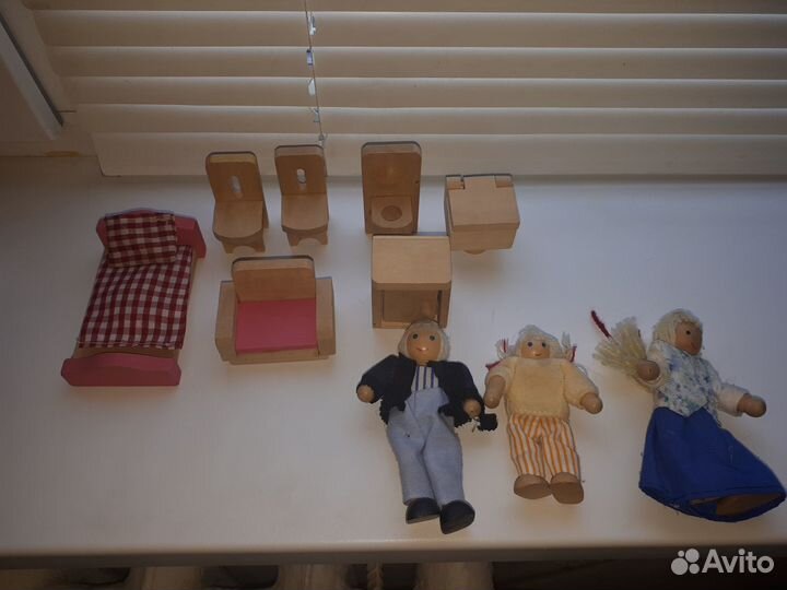 Детский домик из дерева