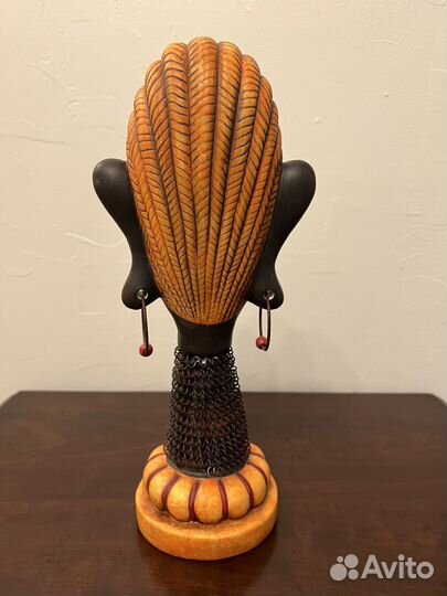 Статуэтка Африканка