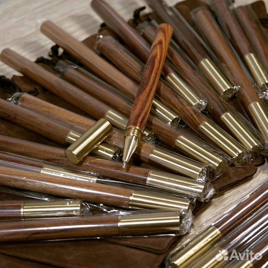 Деревянная ручка с гравировкой