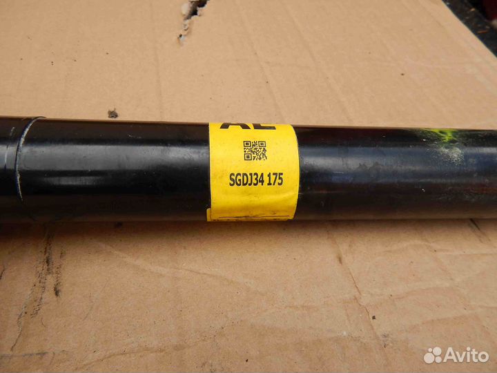 Полуось передняя правая (приводной вал, шрус) Hyun